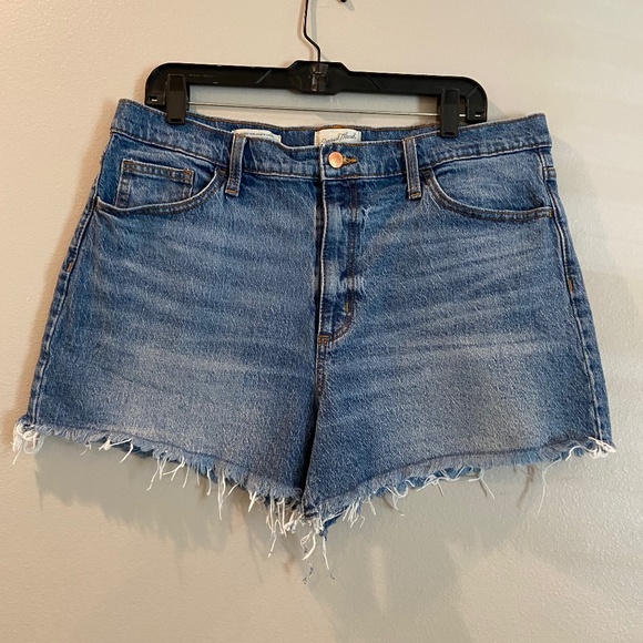 Universal Thread Sz 14 denim shorts - Picture 1 of 7